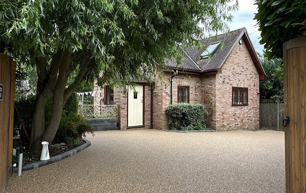 Why Choose Resin Bound Surfacing? The Benefits Over Traditional Surfaces